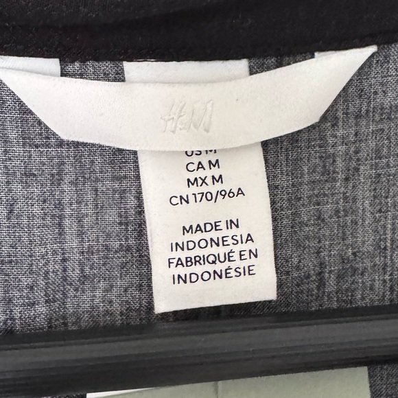 H&M Floral Black and White tie belt dress - Picture 12 of 13